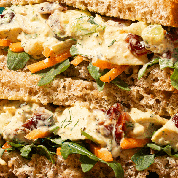 Cranberry Chicken Salad Sandwich(M)